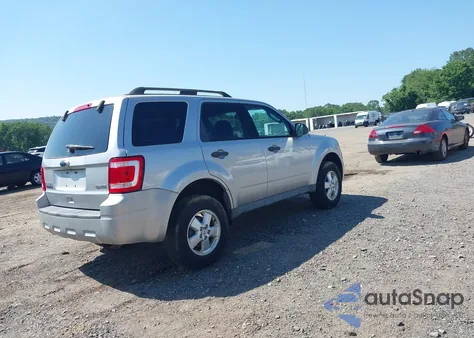 2009 Ford Escape Xlt из США, поврежденный, VIN 1FMCU93779KB22110
